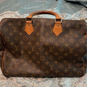 Pre-loved Louis VuittonSpeedy 30